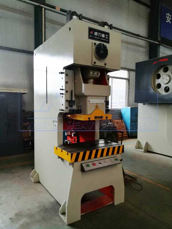 數控200噸氣動沖床部件展示