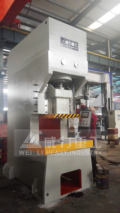 200噸液壓沖床生產廠家