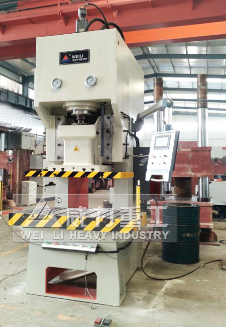 100噸數(shù)控液壓沖床