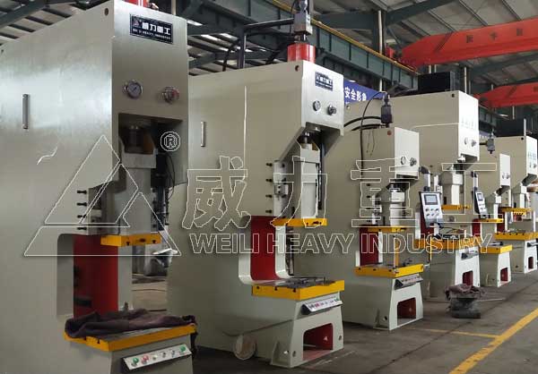 液壓沖床廠家車間現(xiàn)貨