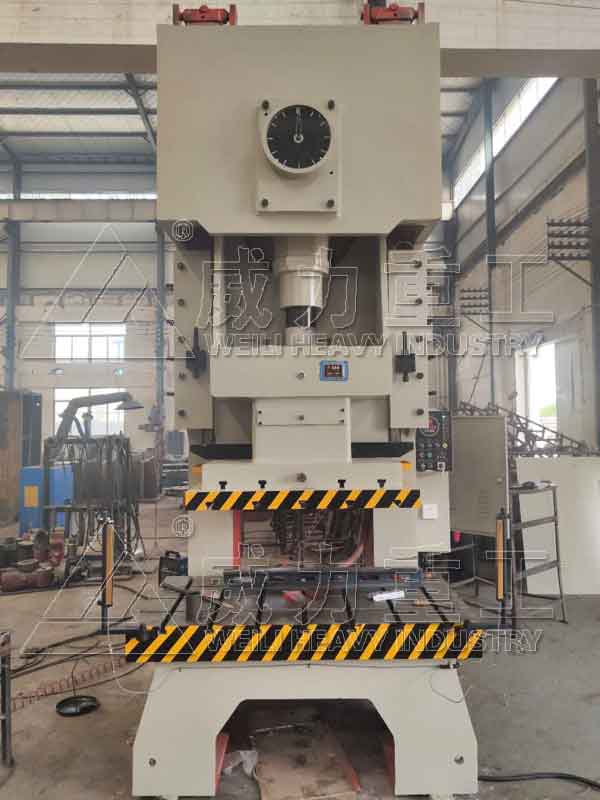 JH21-200噸氣動(dòng)沖床